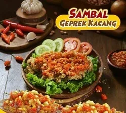 Ayam Geprek Sambal Kacang