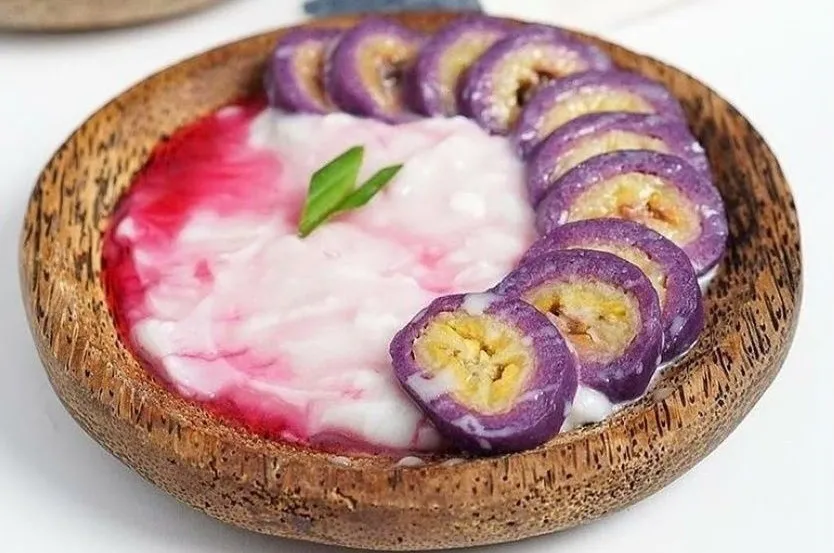 Es Pisang Ijo Ubi Merah